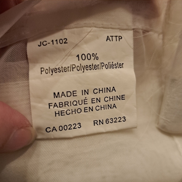 2 panels of sheer curtains - Picture 4 of 5